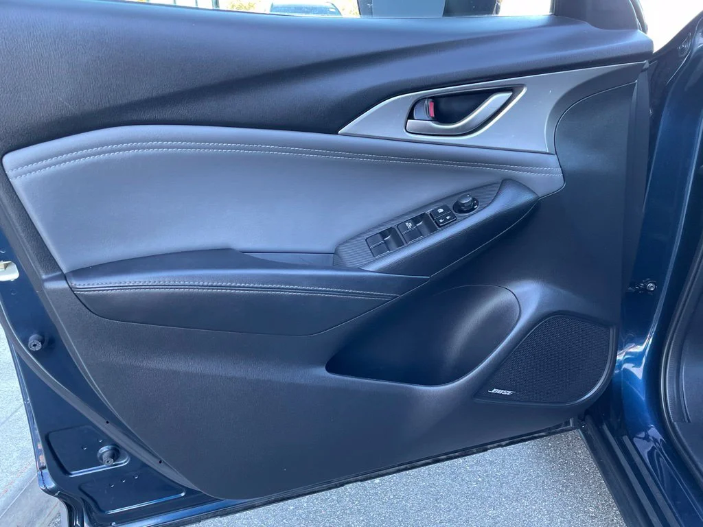 Certified Used 2019 Blue Mazda Touring image 9