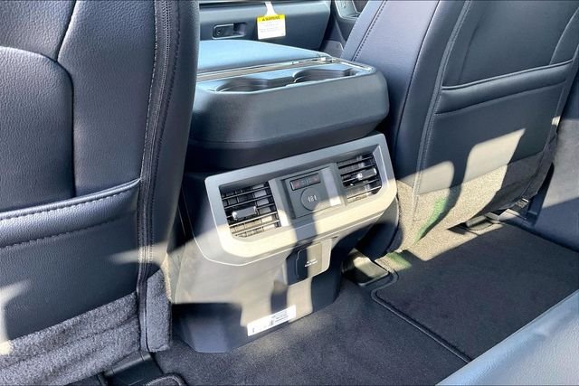 New 2026 Avalanche Ford F-250® Lariat® image 21