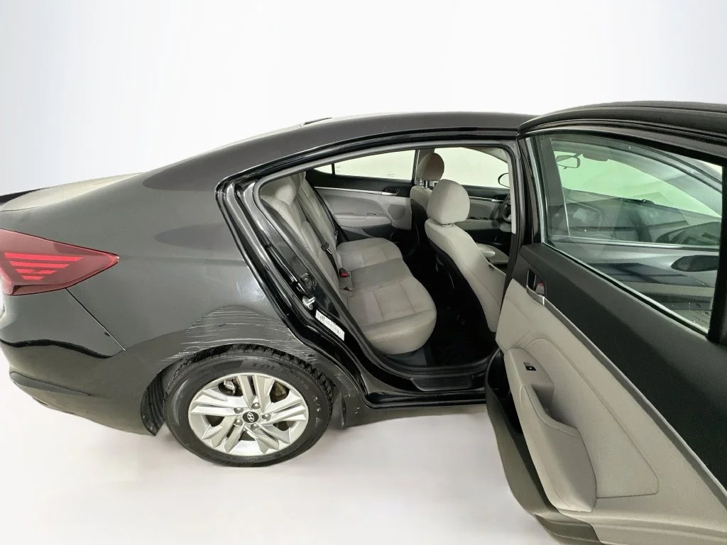 Used 2020 Black Hyundai SEL image 28