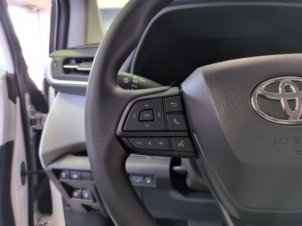 Used 2025 White Toyota LE image 19