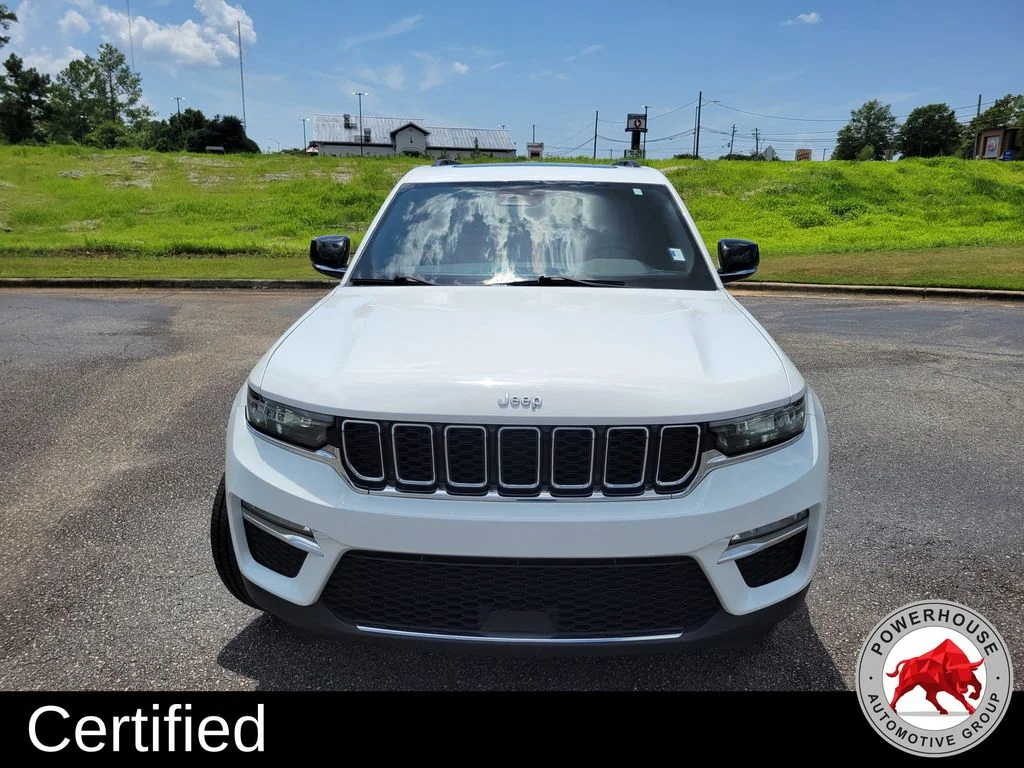 Used 2024 White Jeep Limited image 9