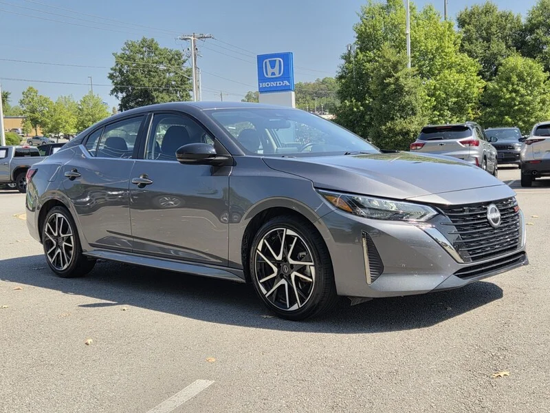 Used 2025 Gun Metallic NISSAN SR image 4