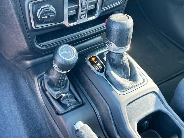 2026 Jeep Gladiator Sport - Photo 12