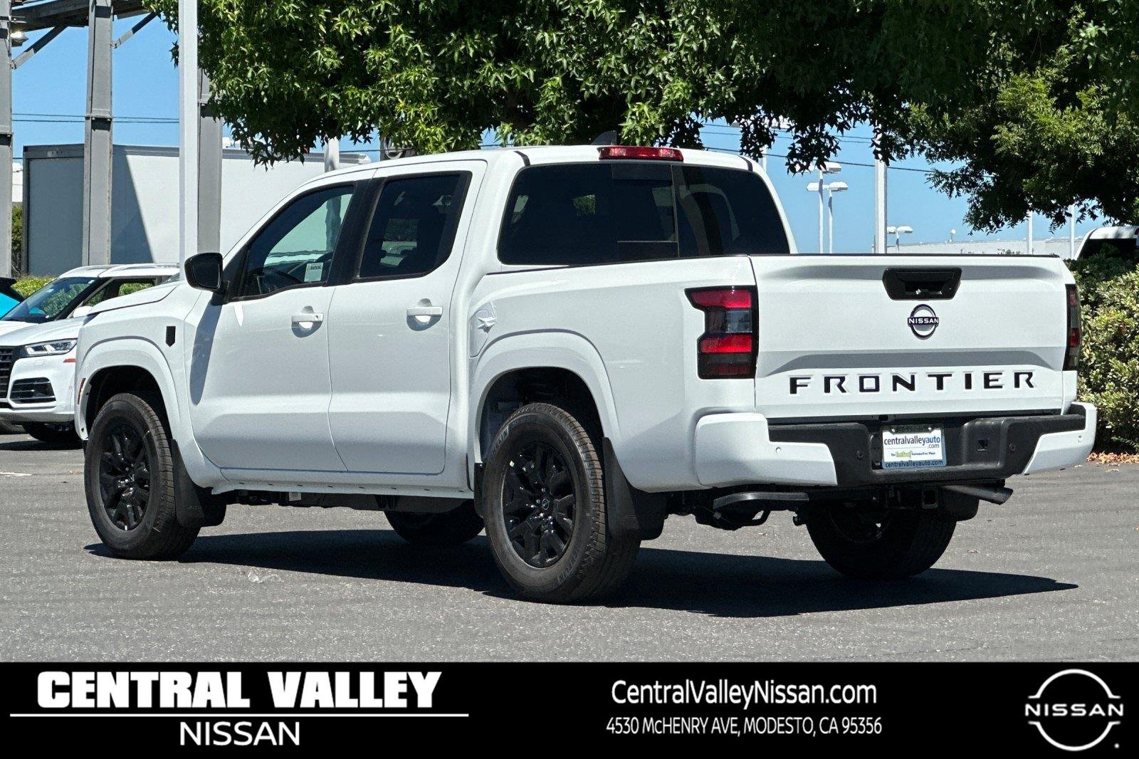 New 2026 Glacier White Nissan SV image 6