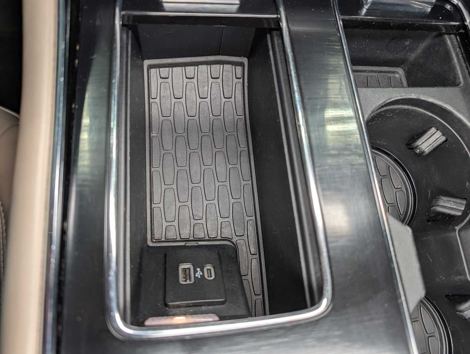 Used 2023 Pristine White Lincoln Standard image 28