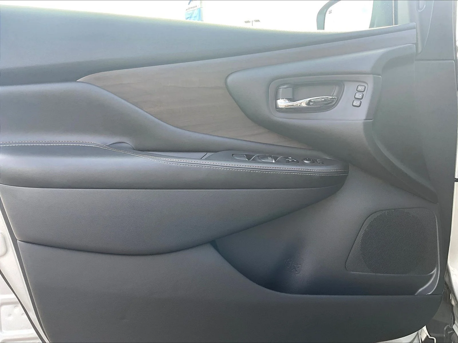 Used 2024 Brilliant Silver Metallic Nissan Platinum image 26