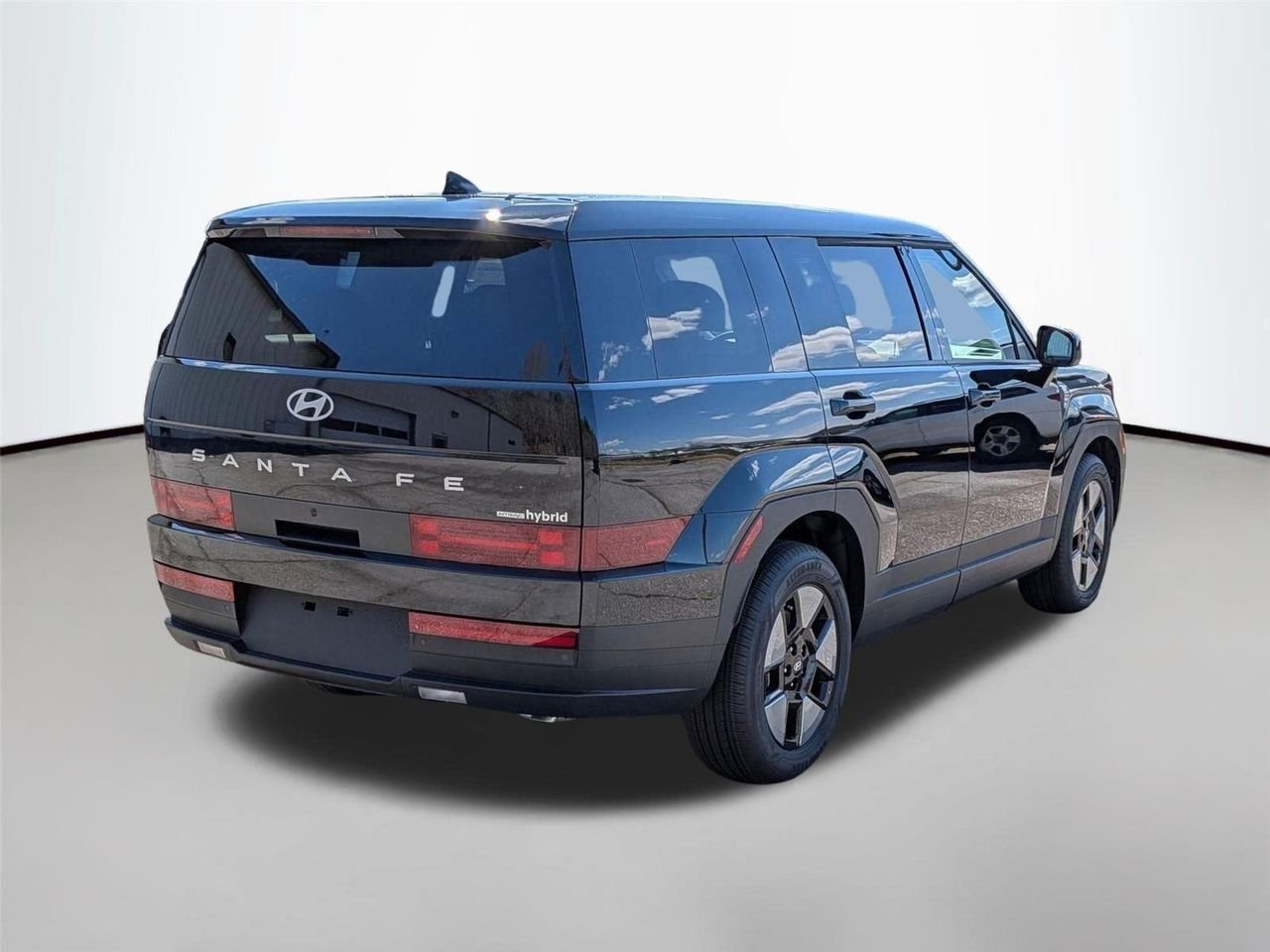 New 2026 Phantom Black Hyundai SE image 5