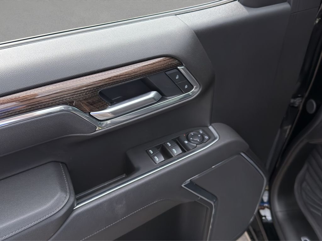 Used 2025 Black Chevrolet RST image 12