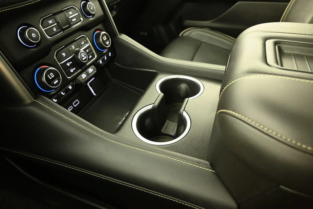 Used 2021 IRIDESCENT PEARL TRICOAT Chevrolet Premier image 32