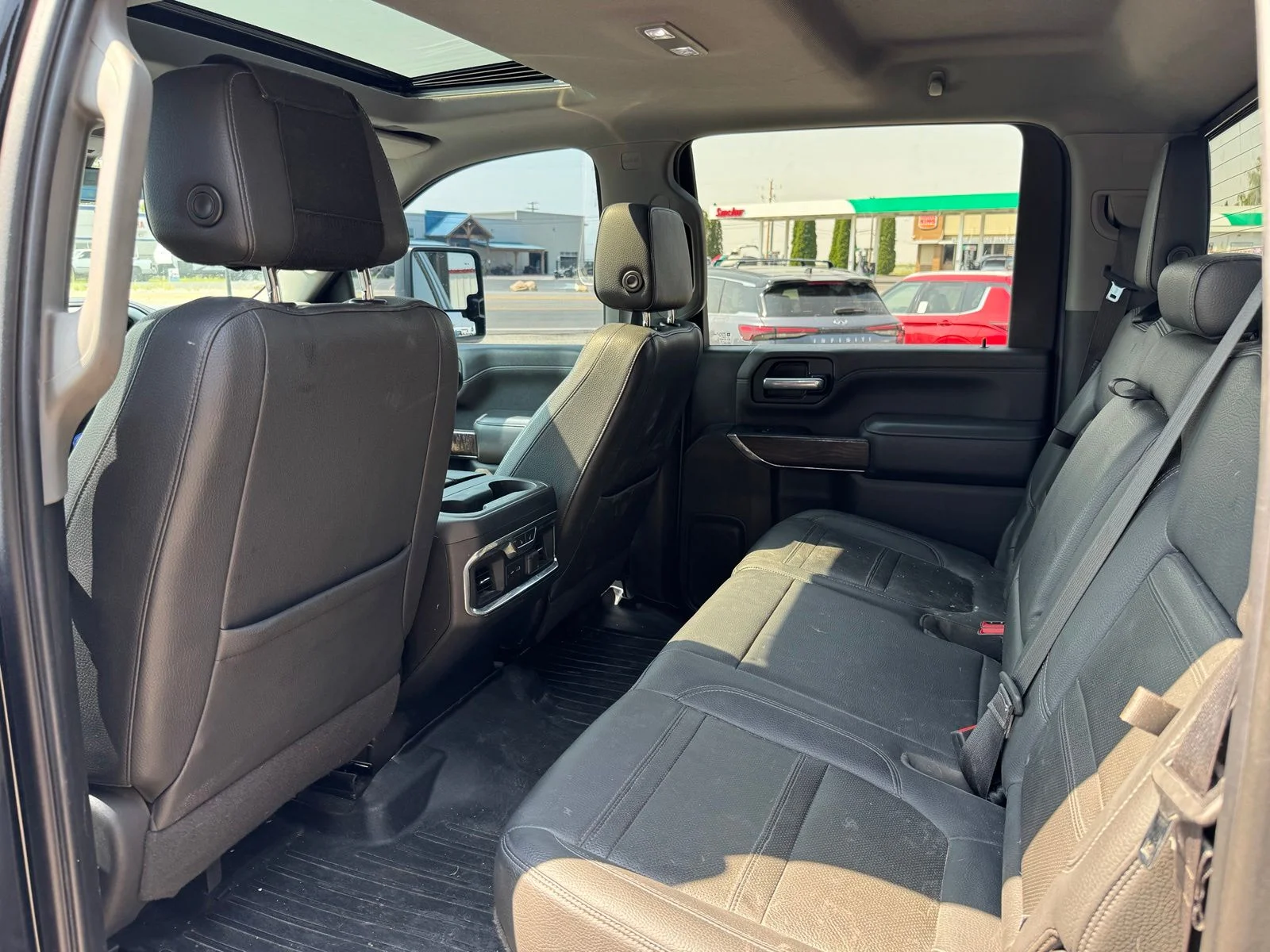 Used 2021  GMC Denali image 8