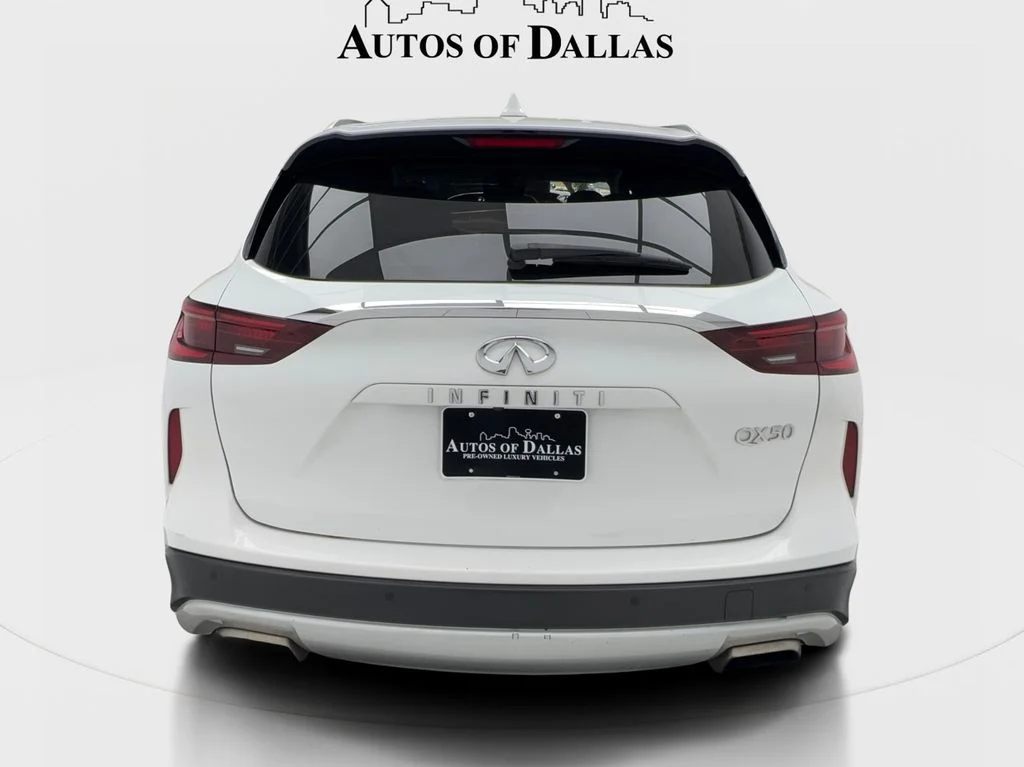 Used 2023 White INFINITI LUXE image 9