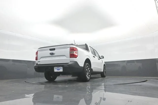 Used 2024 Oxford White Ford XLT image 39