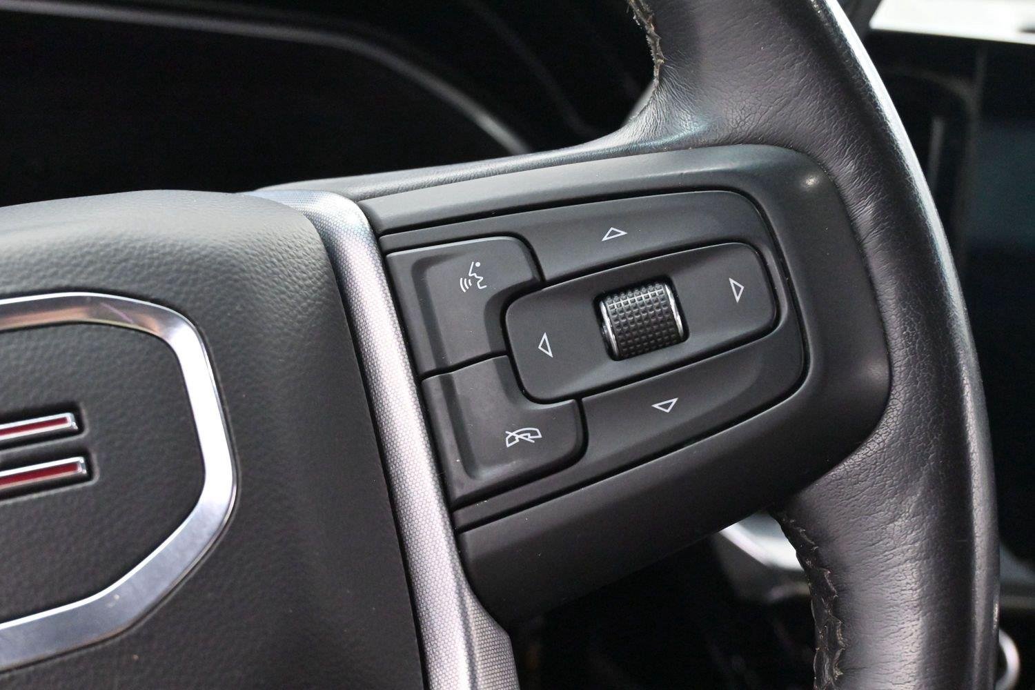 Used 2022 CAYENNE RED TINTCOAT GMC SLT image 19