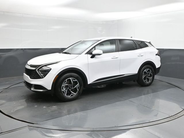 Used 2025 White Kia LX image 30