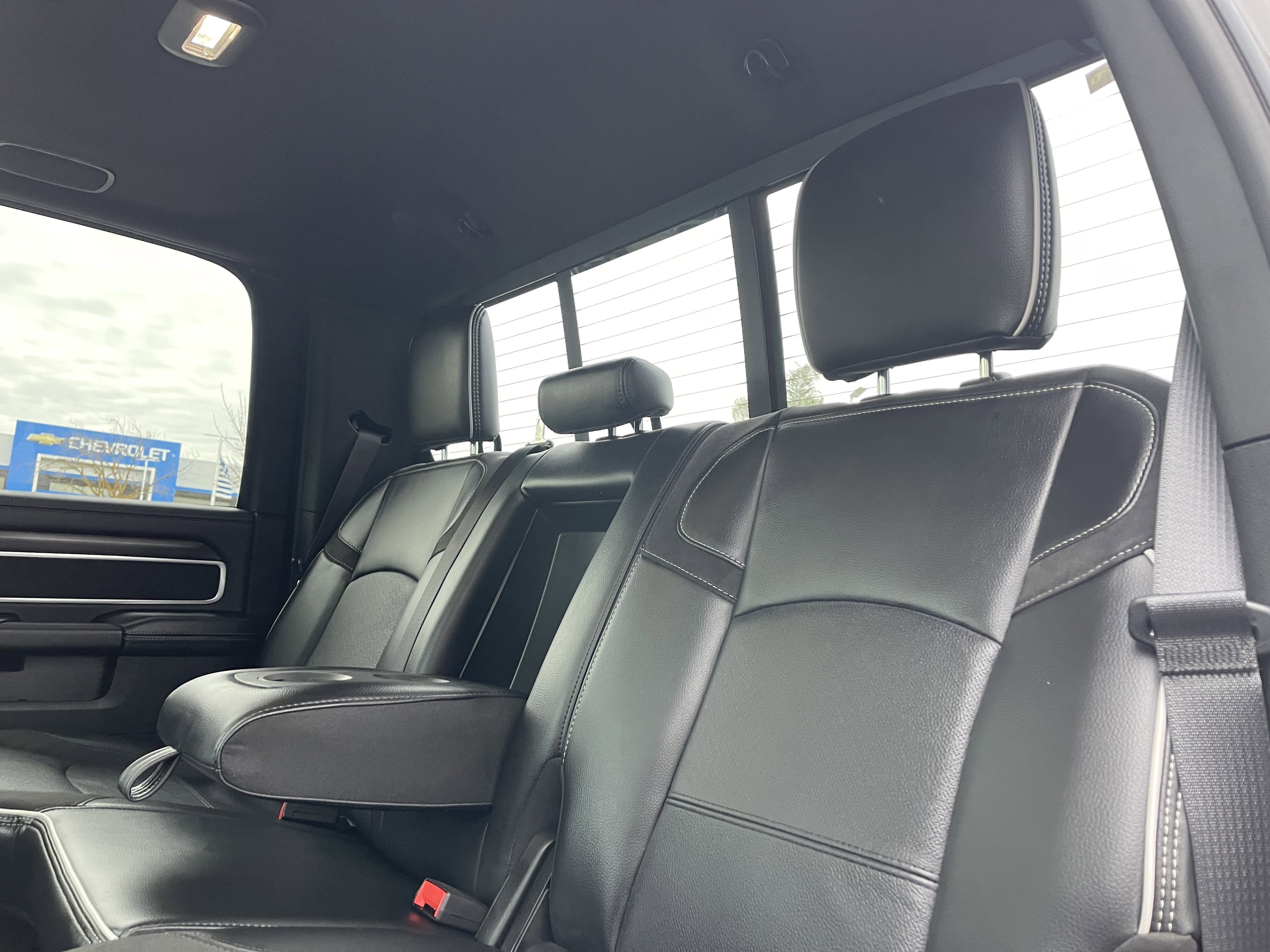 New 2026 Granite Crystal Metallic Clear-Coat Exterior Paint RAM Laramie image 18