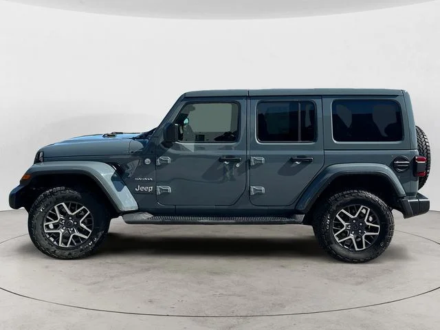 Used 2024 Gray Jeep Sahara image 8