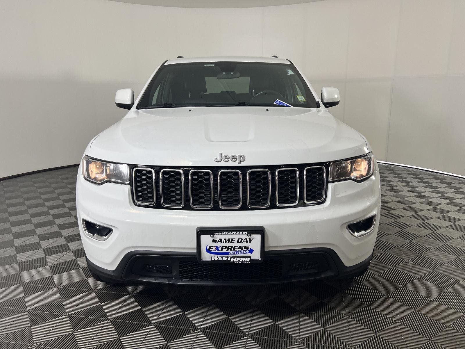 Used 2021 Bright White Clearcoat Jeep Laredo X image 8