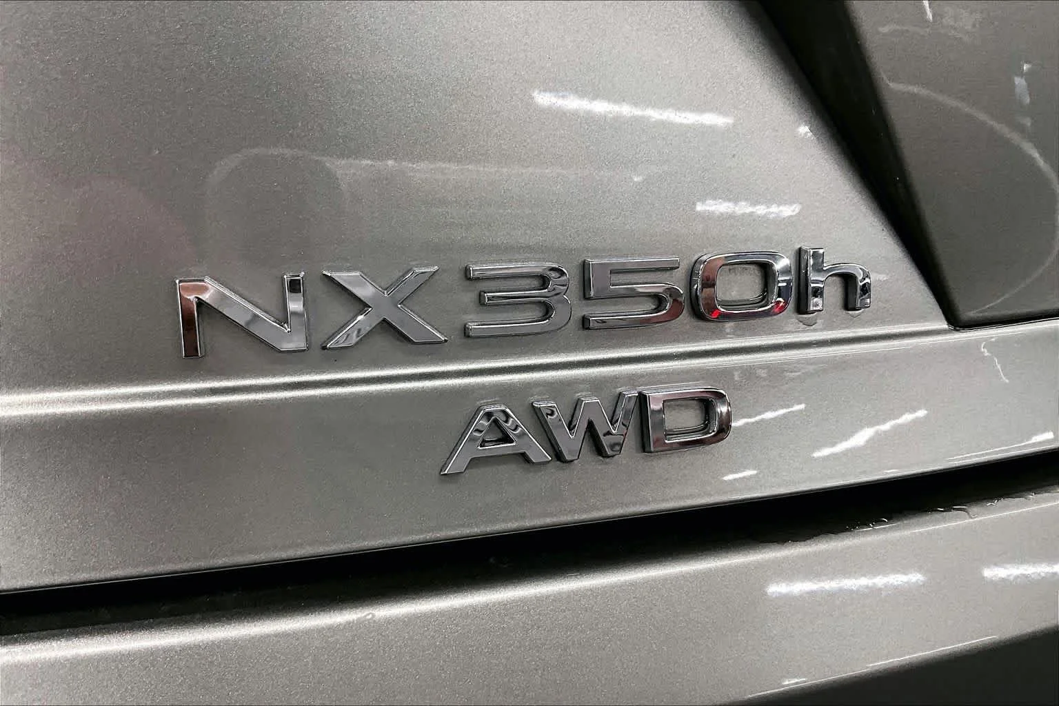 Used 2025 Atomic Silver Lexus Premium image 9