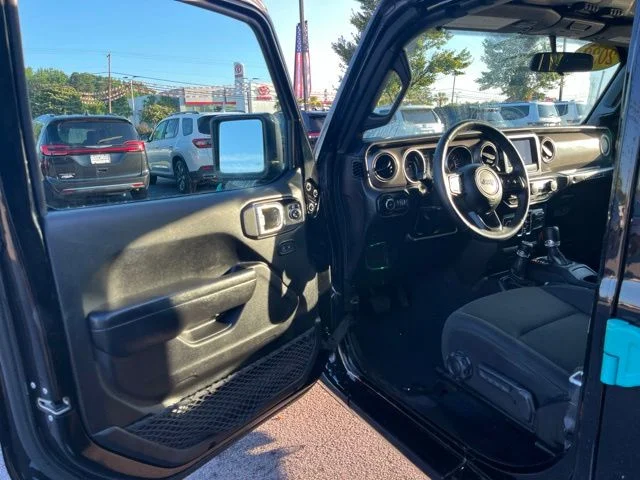 Used 2022 Black Jeep Unlimited Sport S image 4