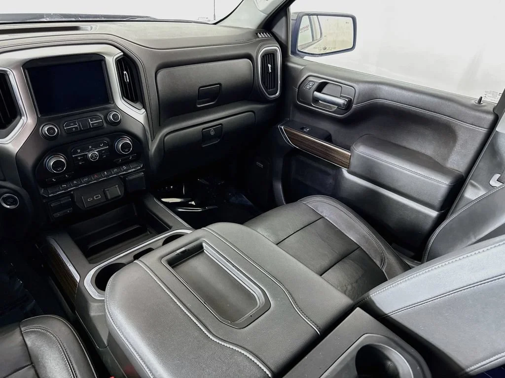 Used 2019 SILVER ICE METALLIC Chevrolet LT Trail Boss image 24