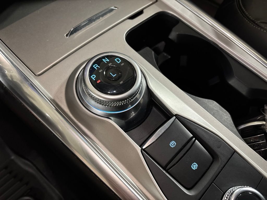 Used 2023 Gray Ford XLT image 21