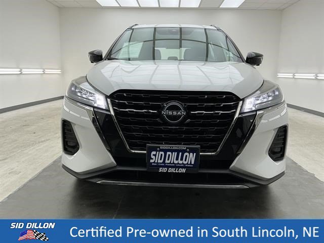 Certified Used 2024 Aspen White Tricoat Nissan SR image 2