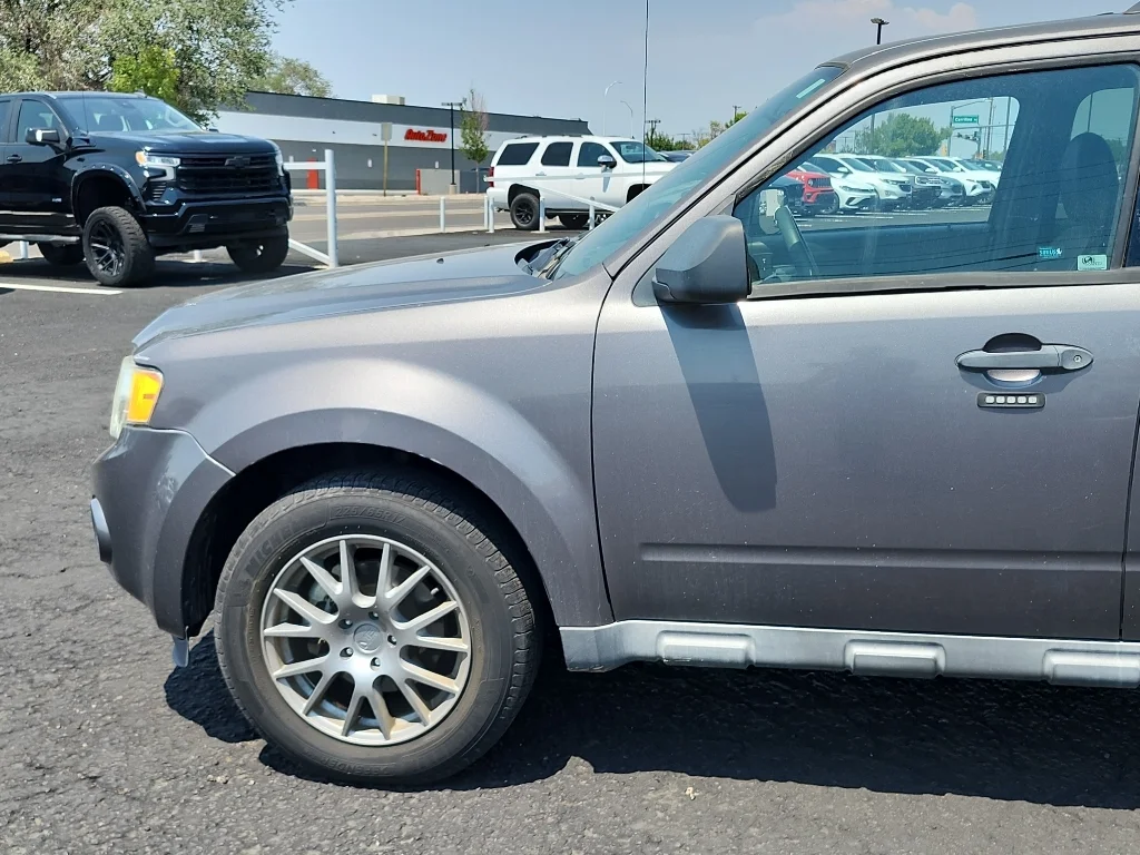 Used 2011 Sterling Gray Metallic Ford XLT image 10