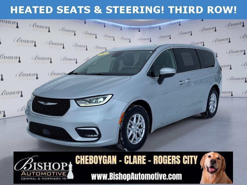 Pre-Owned 2023 Chrysler Pacifica Touring L