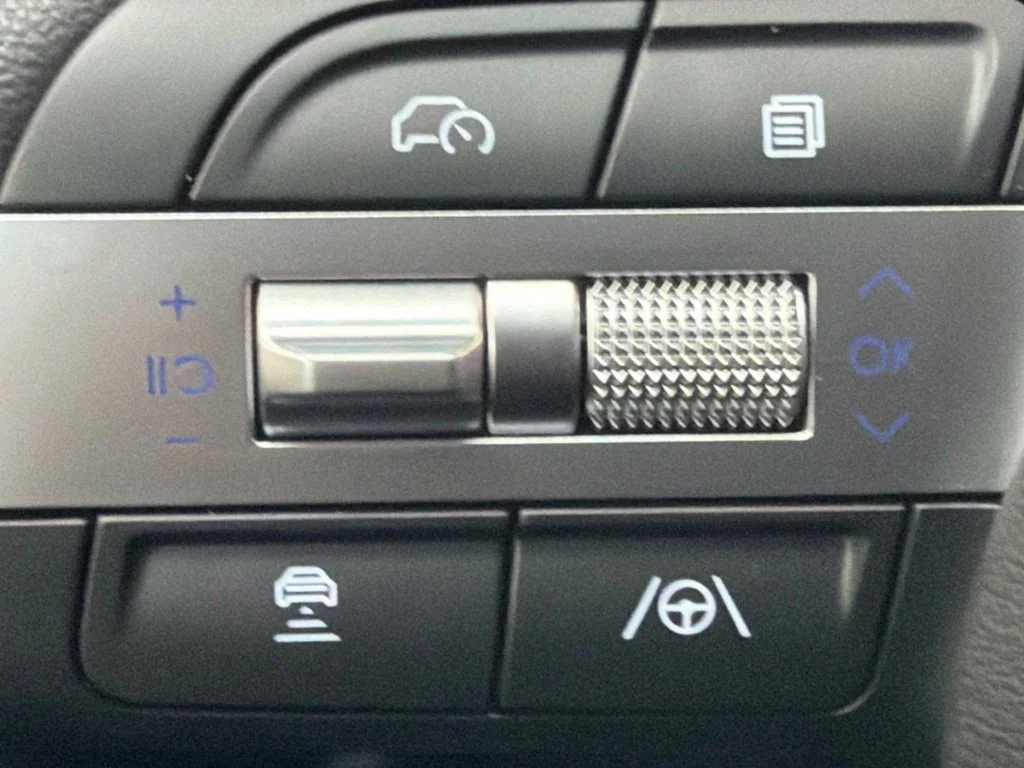 New 2026 Ecotronic Gray Hyundai SEL image 21