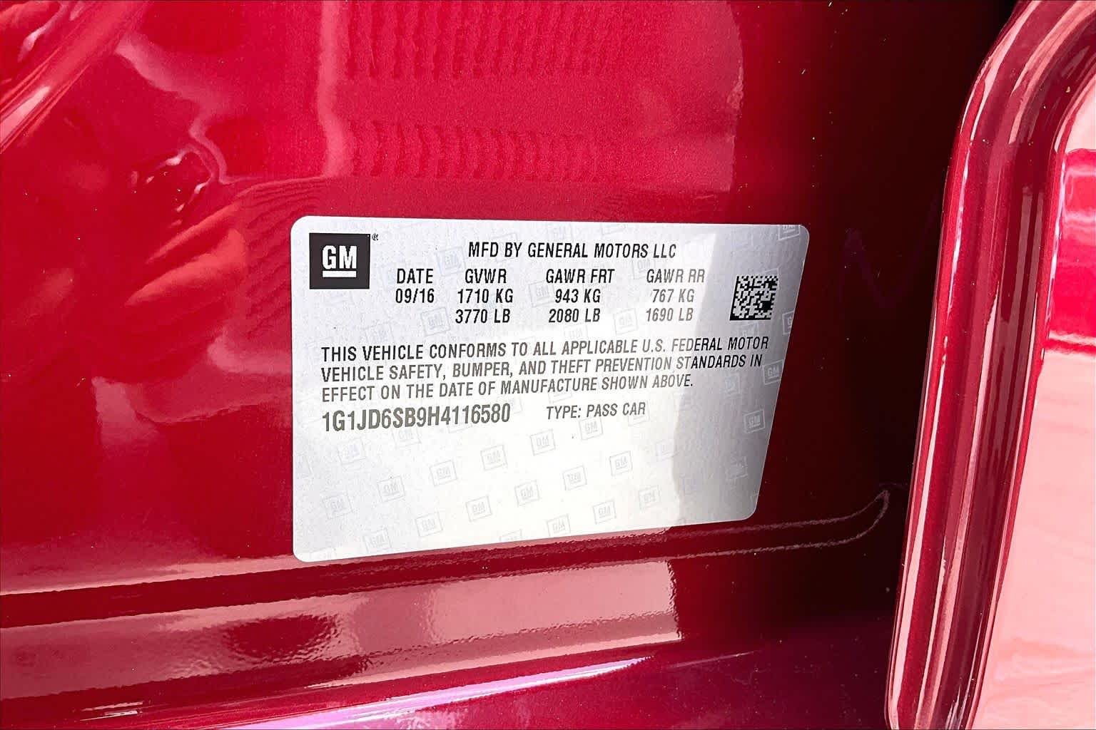 Used 2017 Cajun Red Tintcoat Chevrolet LT image 33
