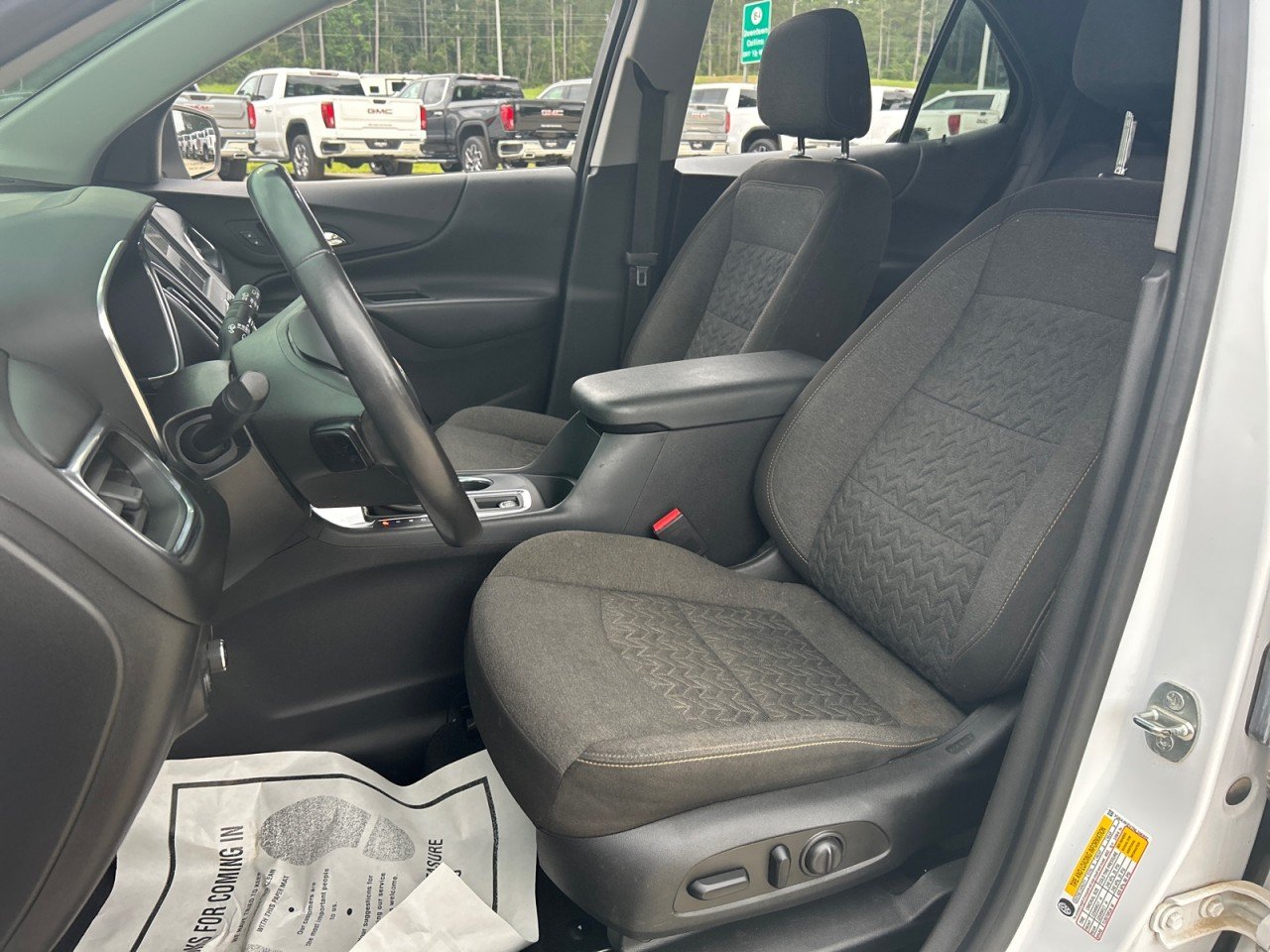 Used 2022 Summit White Chevrolet LT image 16