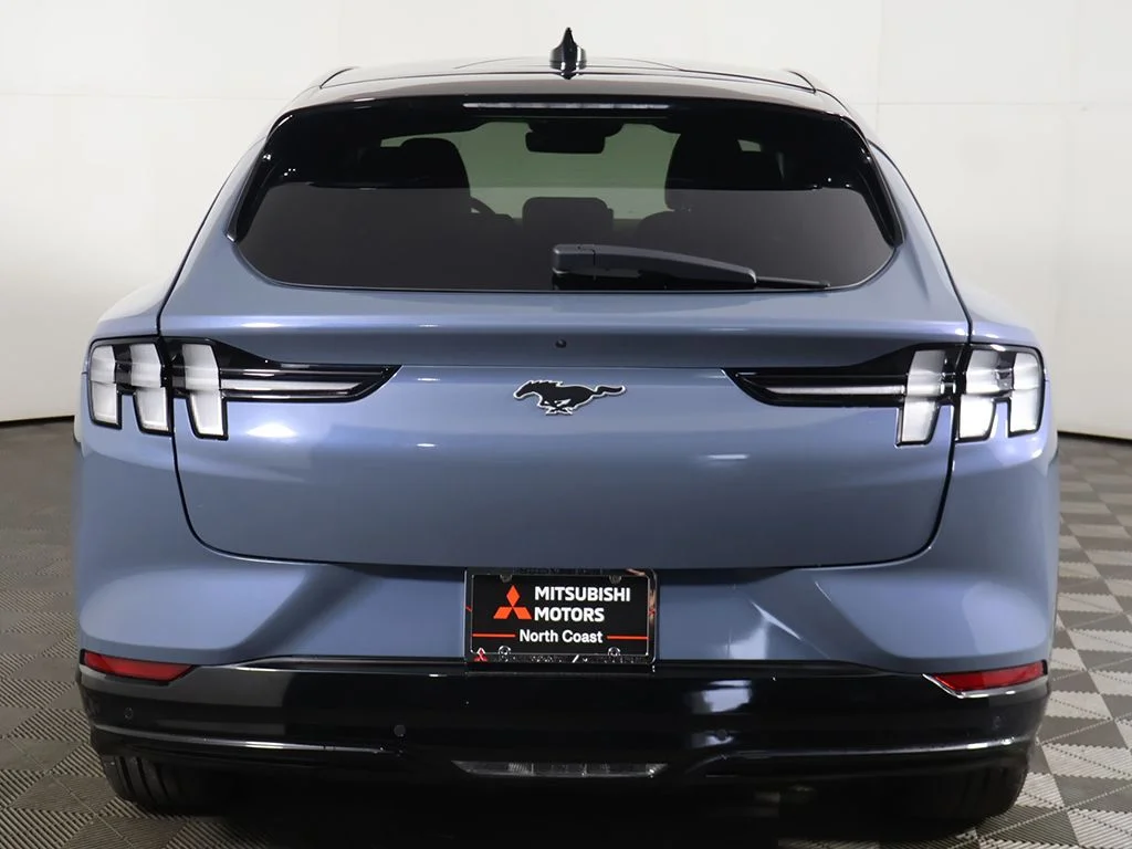 Used 2023 Blue Ford Premium image 15