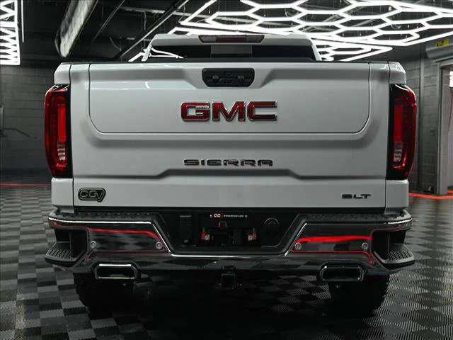 New 2026 Glacier White Tricoat GMC SLT image 40