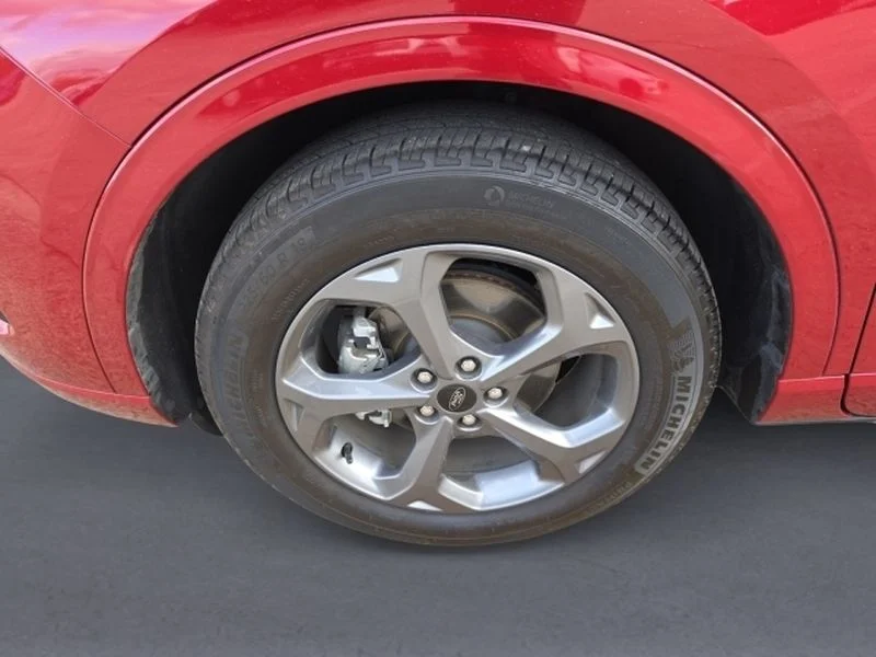 Used 2024 Rapid Red Metallic Tinted Clearcoat Ford ST-Line image 27