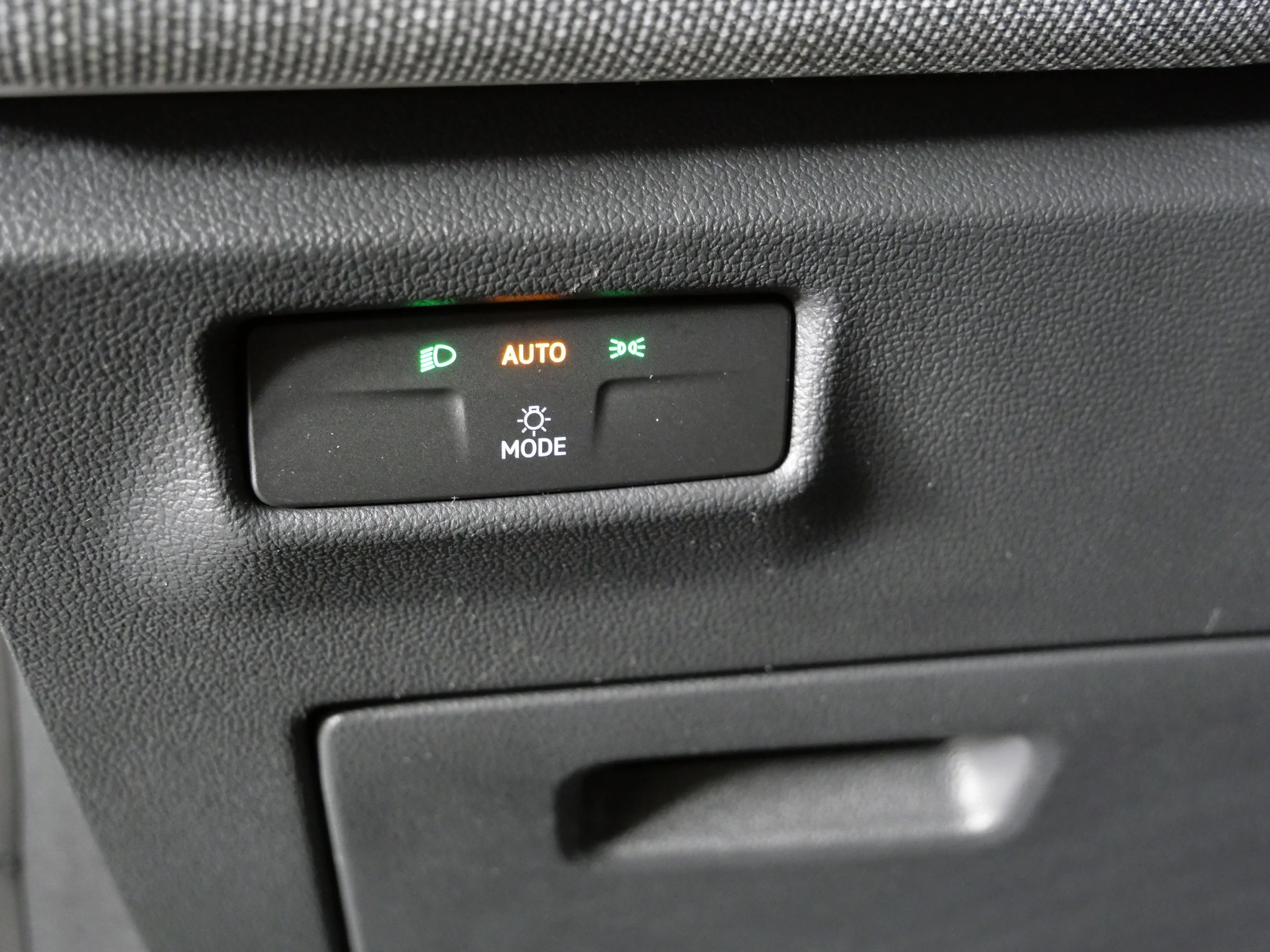 Certified Used 2025 Silver Volkswagen S image 26
