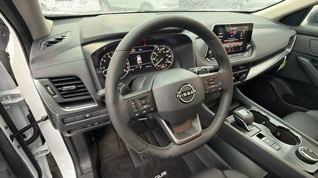 2026 Nissan Rogue Dark Armor - Photo 32