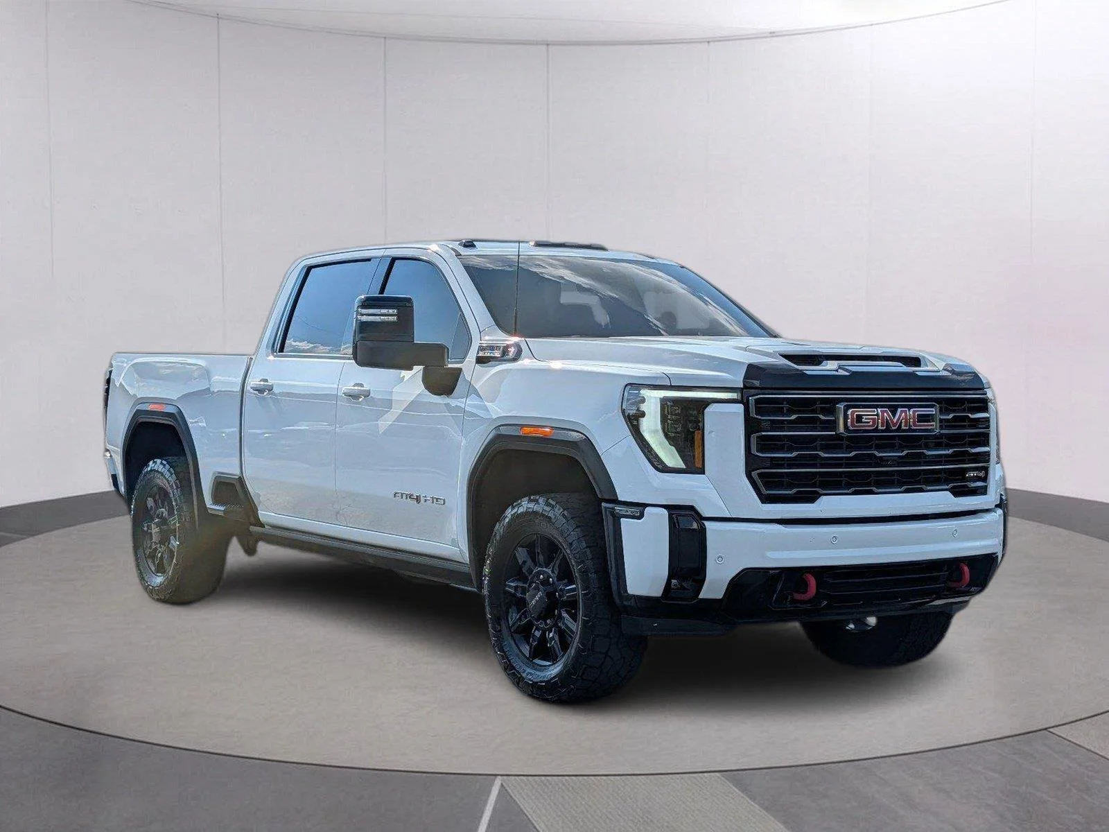 Used 2025 Summit White GMC AT4 image 8