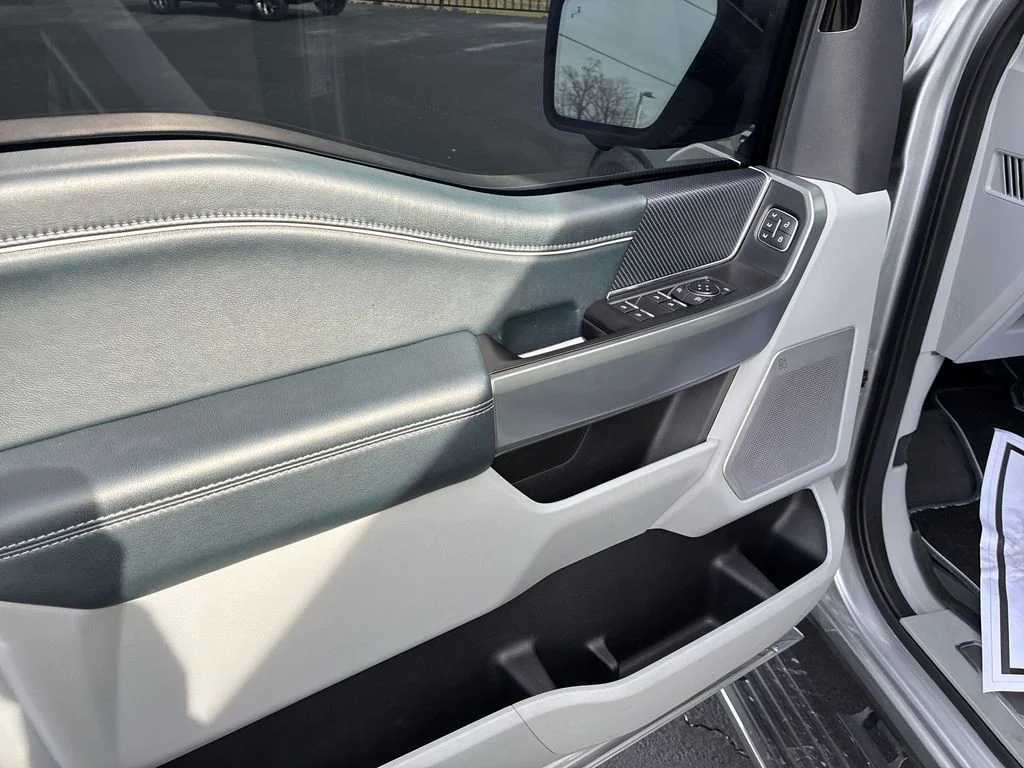Used 2022 Silver Ford Limited image 13