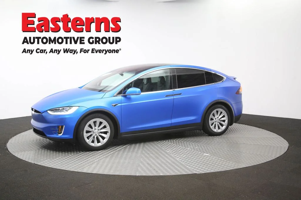 Used 2019 Blue Tesla 75D image 53