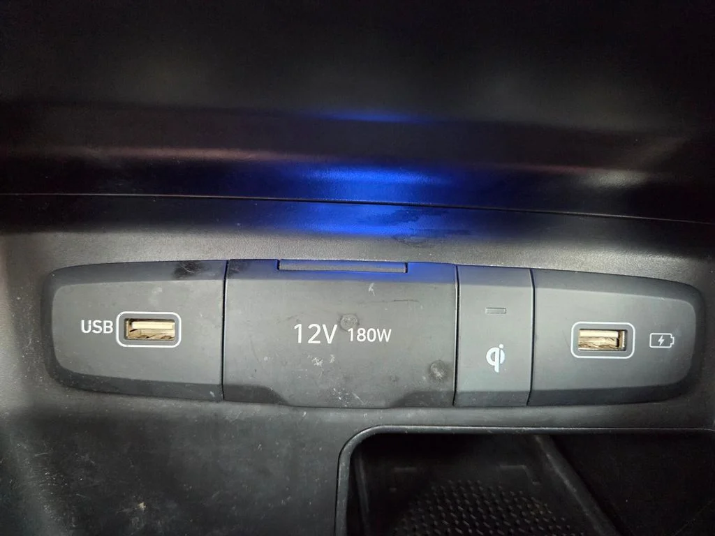 Used 2023 Gray Hyundai SEL image 18