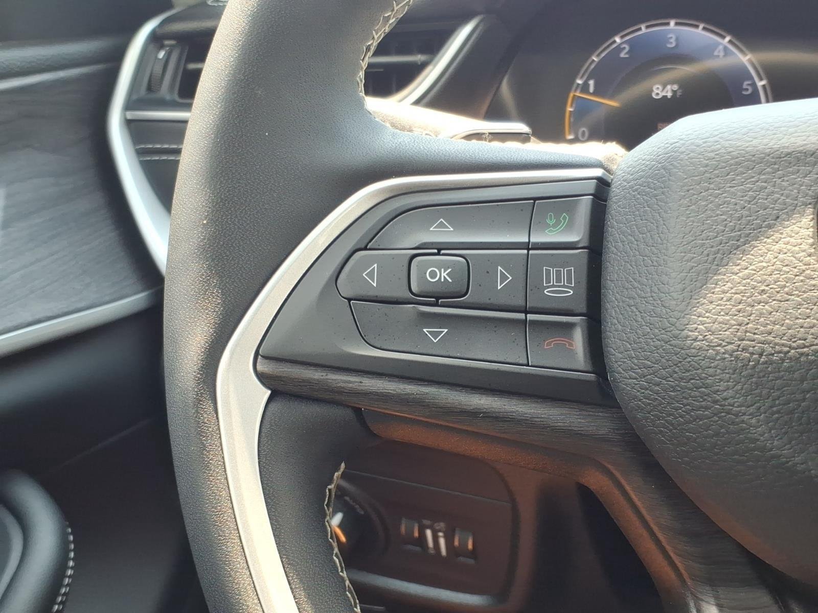 Used 2023 Bright White Clearcoat Jeep Limited image 27