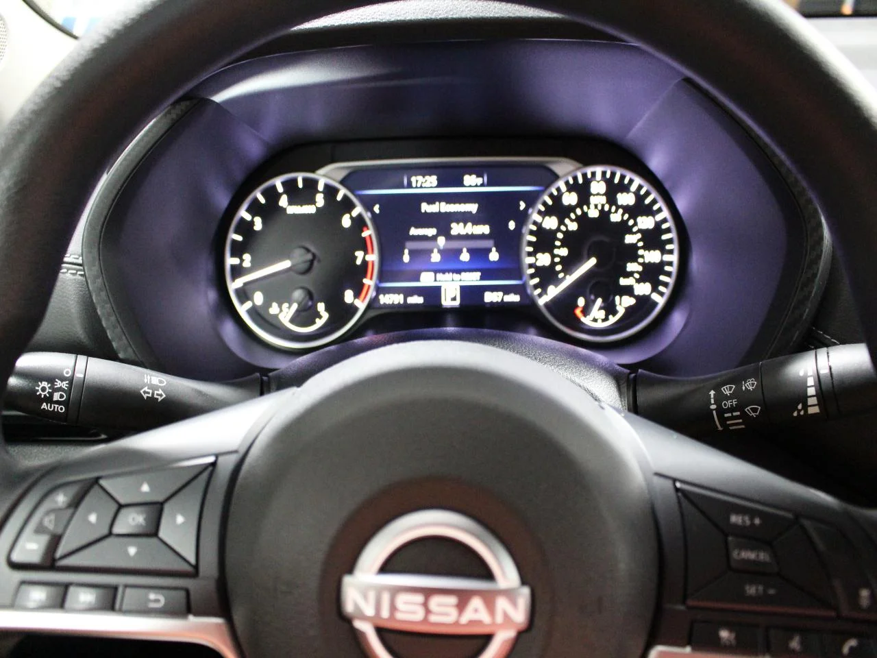 2024 Nissan Sentra SV - Photo 14