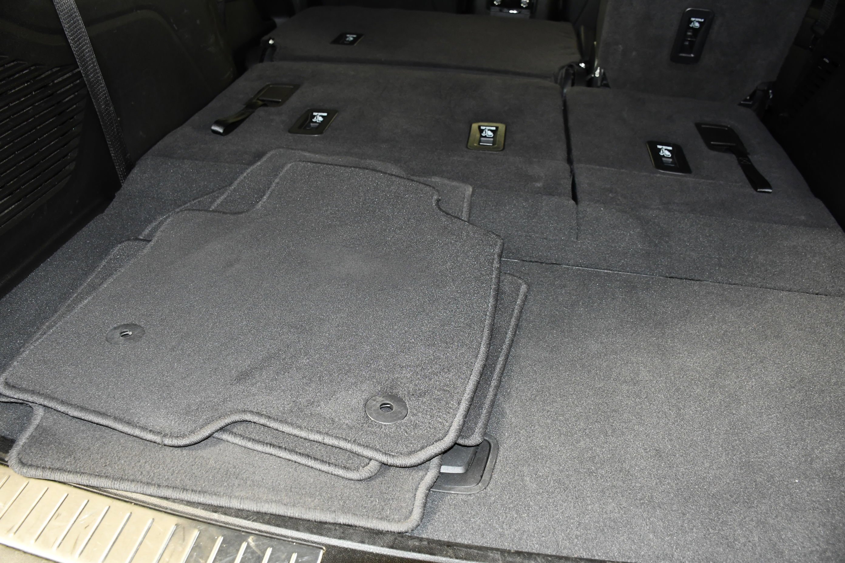 Used 2025 Sterling Gray Metallic Chevrolet Z71 image 53
