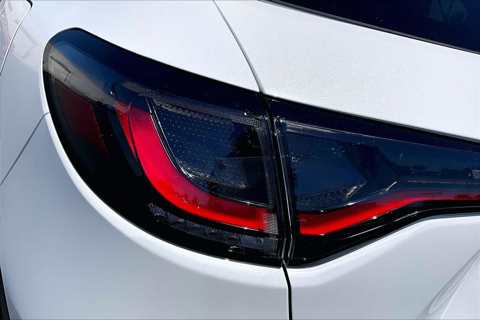 New 2027 Platinum White Pearl Honda LX image 14