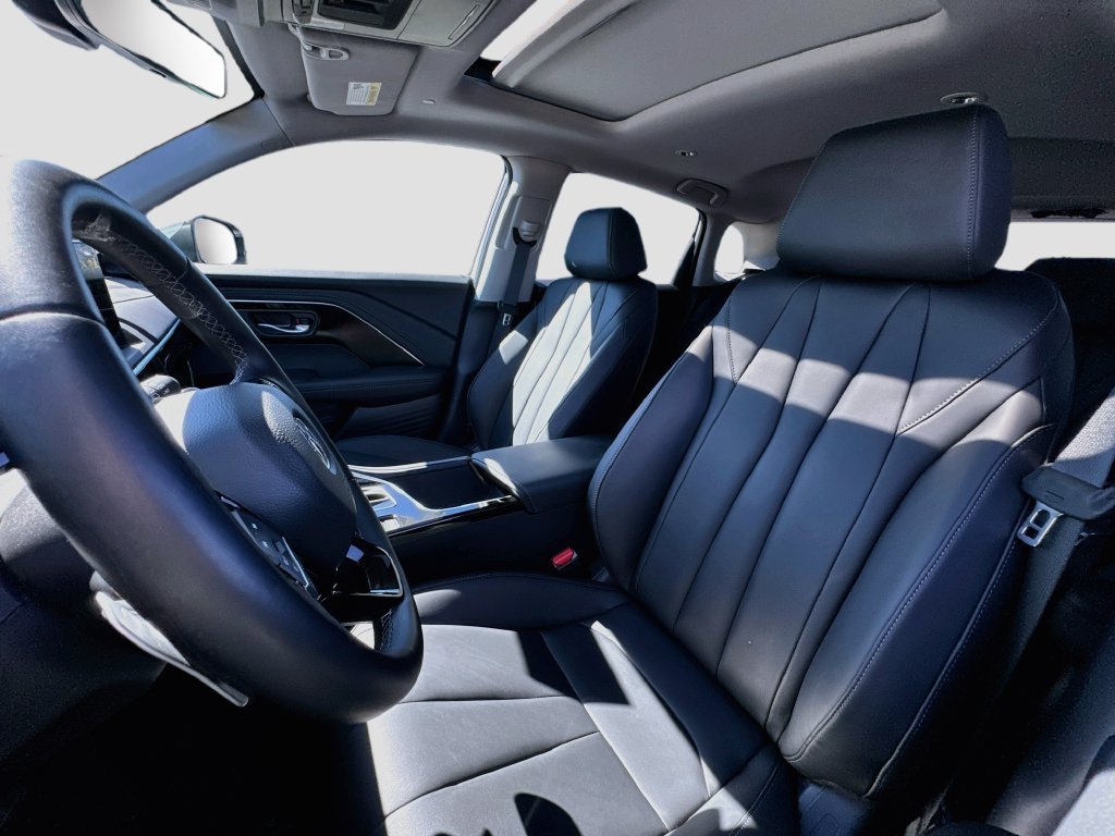Used 2026  Acura Base image 14