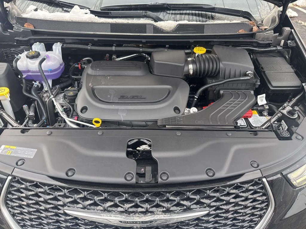 2026 Chrysler Pacifica Pinnacle - Photo 15