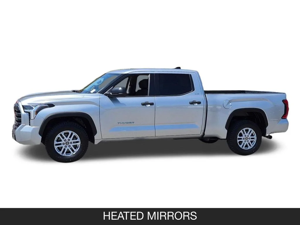 Used 2022 Silver Toyota SR5 image 5