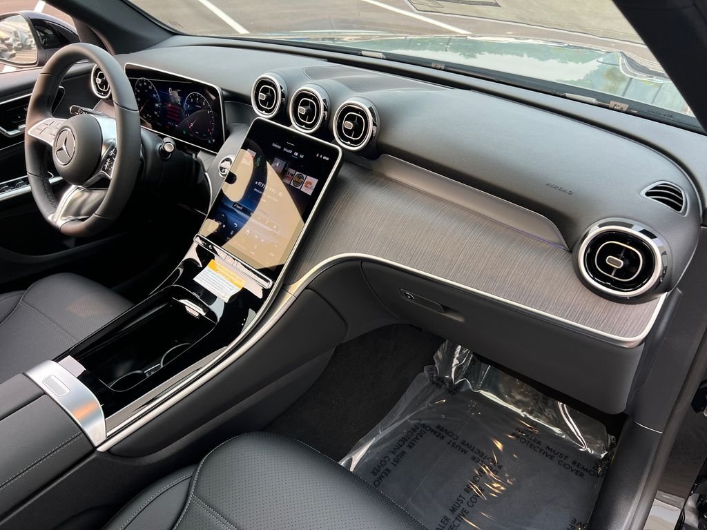 New 2026 Black Mercedes-Benz GLC 300 image 26