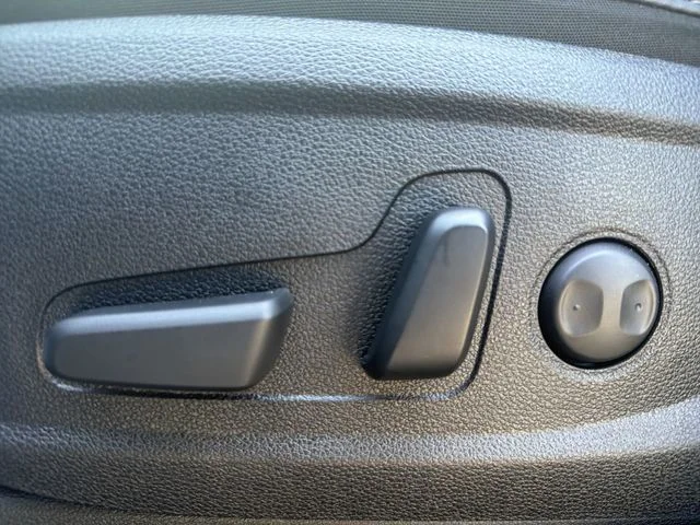 Certified Used 2024 Green Kia S image 12