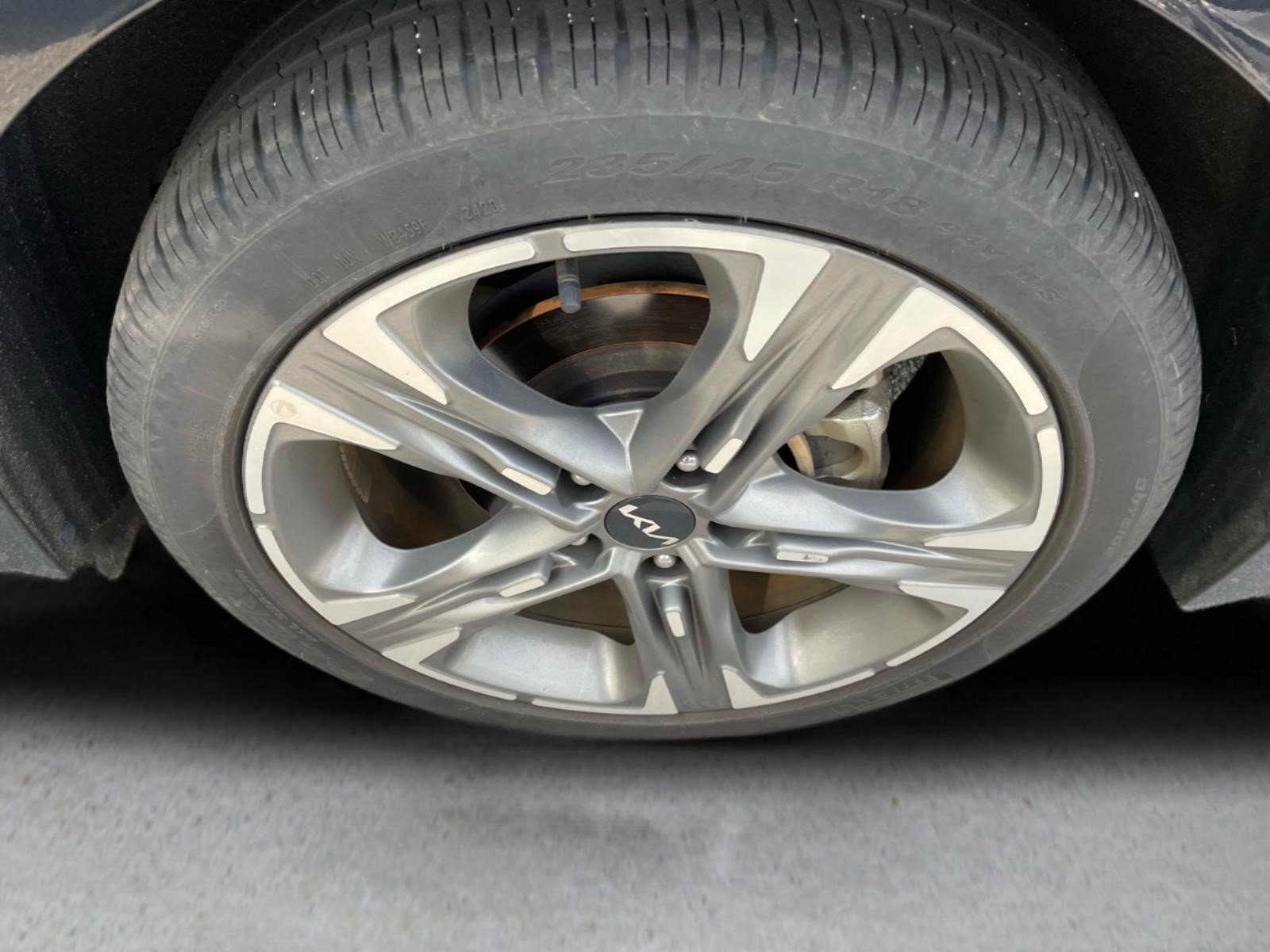 Used 2024 Ebony Black Kia EX image 15